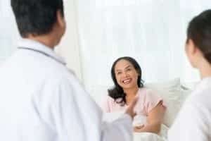 doctor_female_patient
