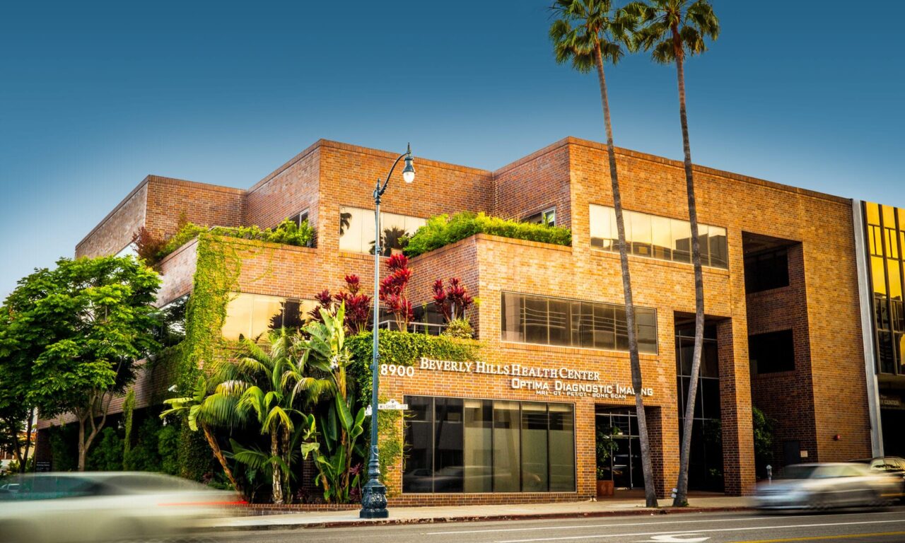 Cancer Center Installs Radiotherapy System That Adjusts in Real Time to Tumor Movement